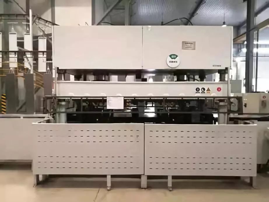 鈑金加工產(chǎn)品在自動化及電梯行業(yè)中的應(yīng)用 -鈑金加工珠海機箱機柜設(shè)備外殼激光切割中山銘偌金屬制品有限公司