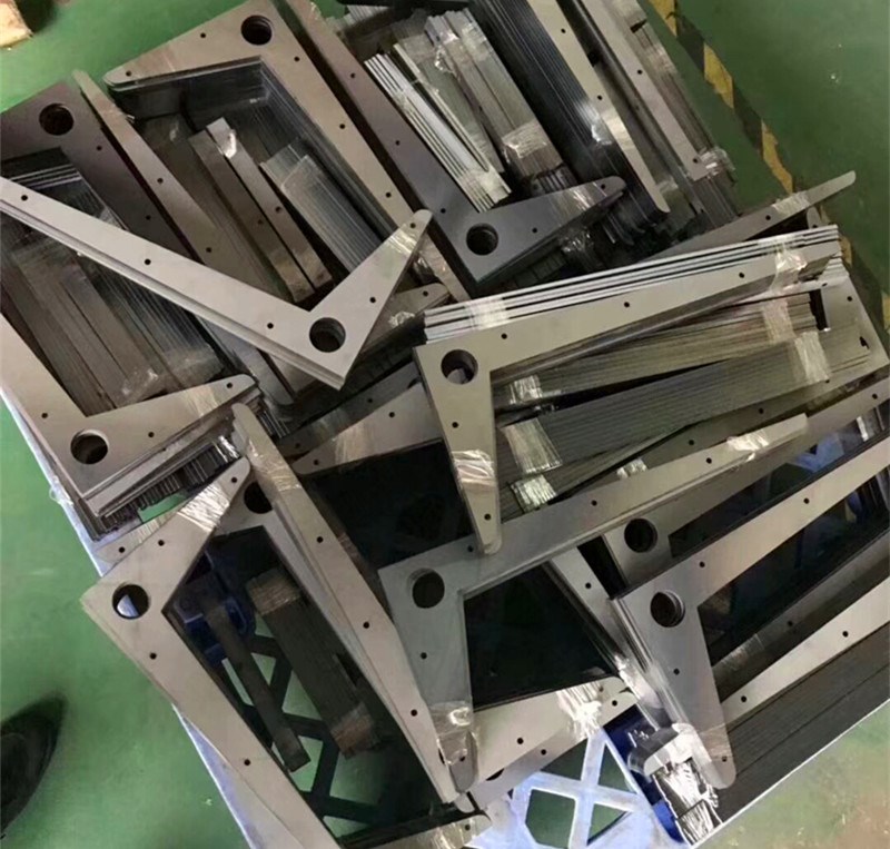 鈑金加工和五金加工的區(qū)別在哪？-鈑金加工珠海機箱機柜設(shè)備外殼激光切割中山銘偌金屬制品有限公司